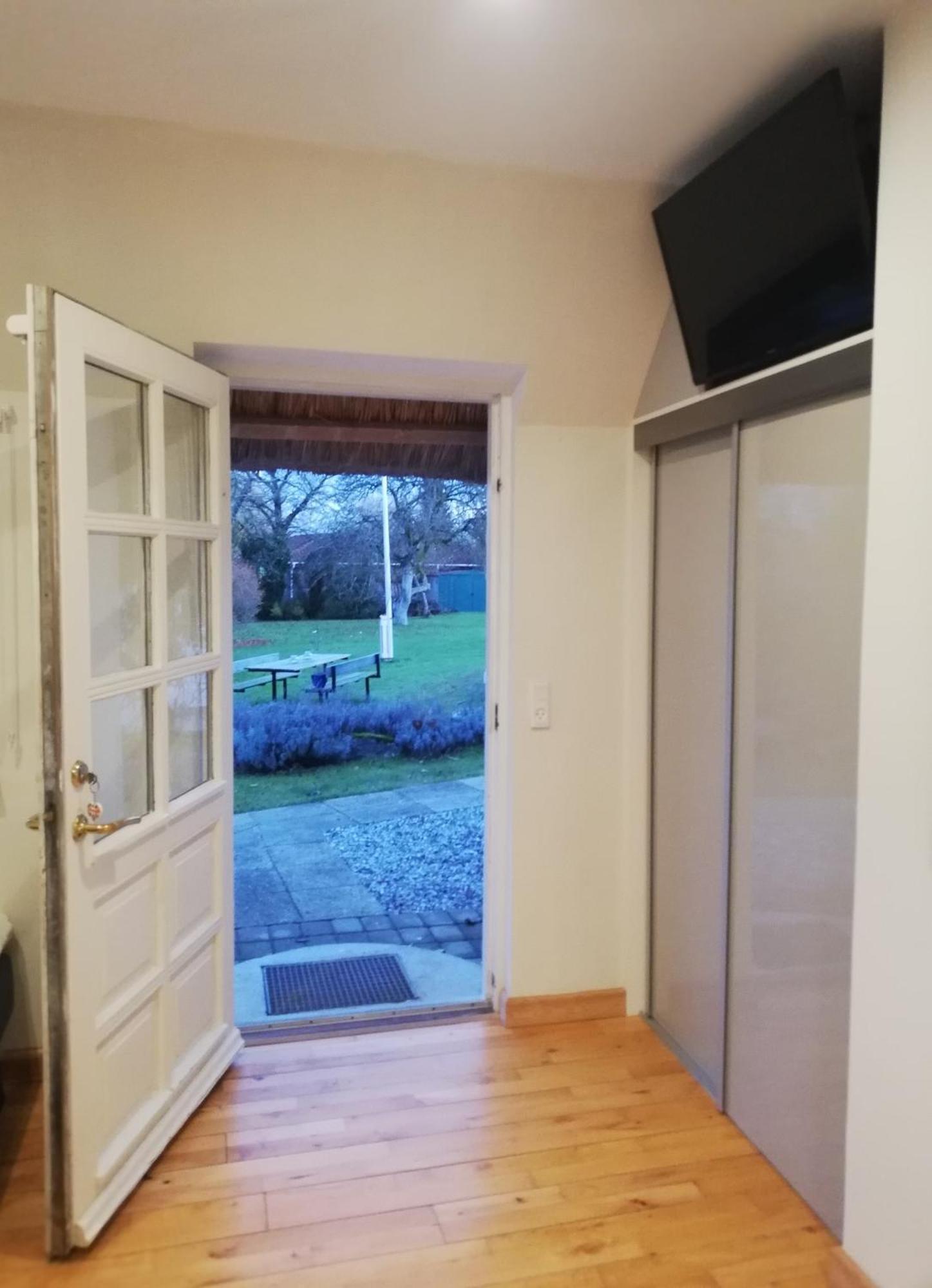 The Whispering Apple Garden Retreat Apartment *